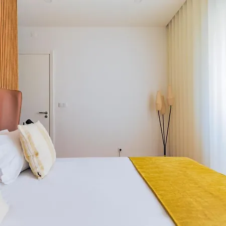 Appartement 2br Chic&bright Com 120m2 Em Campo De Ourique *