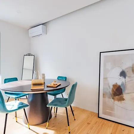 2br Chic&bright Com 120m2 Em Campo De Ourique Lisboa