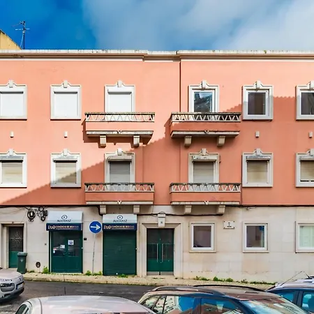 Apartmán 2br Chic&bright Com 120m2 Em Campo De Ourique