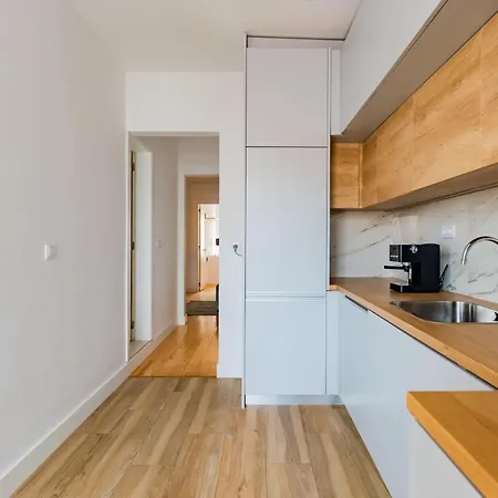 2br Chic&bright Com 120m2 Em Campo De Ourique Lejlighed Lisboa