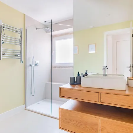Apartmán 2br Chic&bright Com 120m2 Em Campo De Ourique *